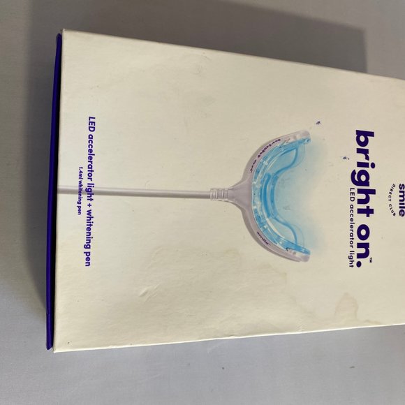 ✤smile✤ Smile Direct Club Bright On LED Teeth Whitening